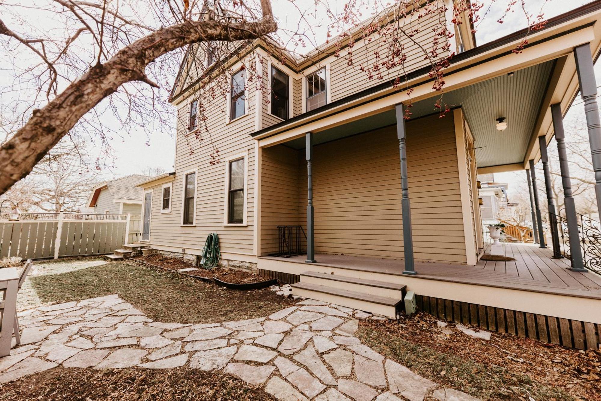 Retro Gem Box Victorian Steps From Irvine Park Saint Paul Exterior foto